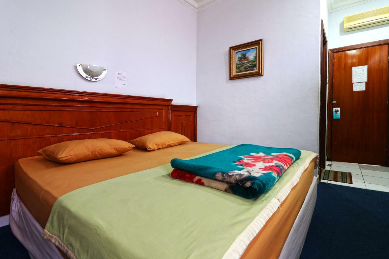 Hotel Sumatera Medan Exteriör bild
