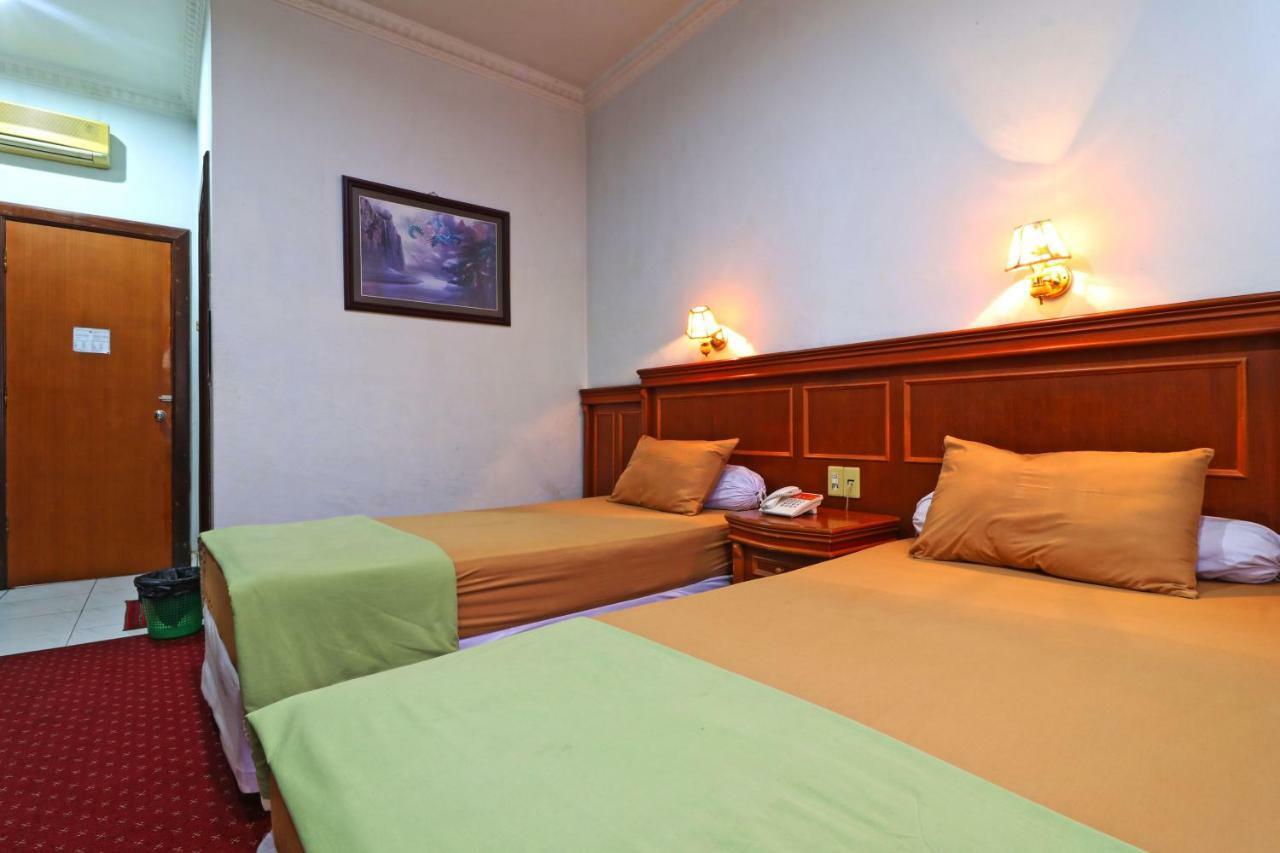 Hotel Sumatera Medan Exteriör bild